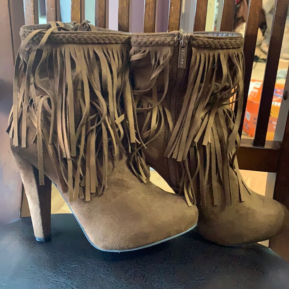 Women booties - Size 8.5 - Worn once
